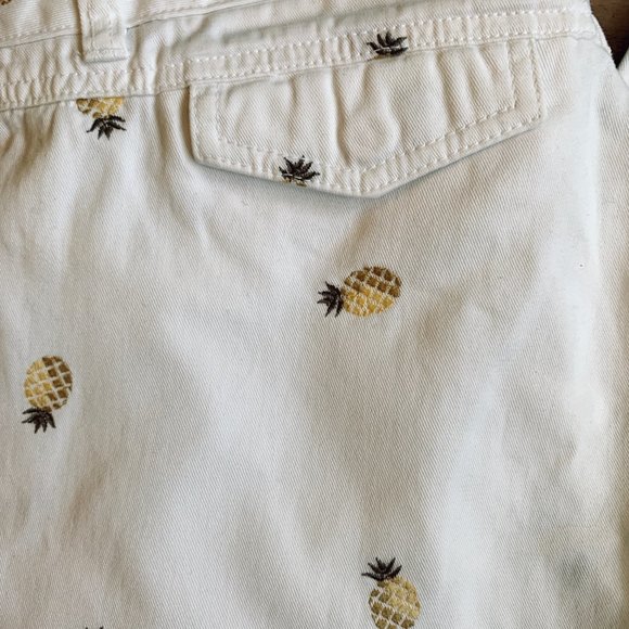 J Crew Pineapple Embroidered Capri Pants - Picture 3 of 7